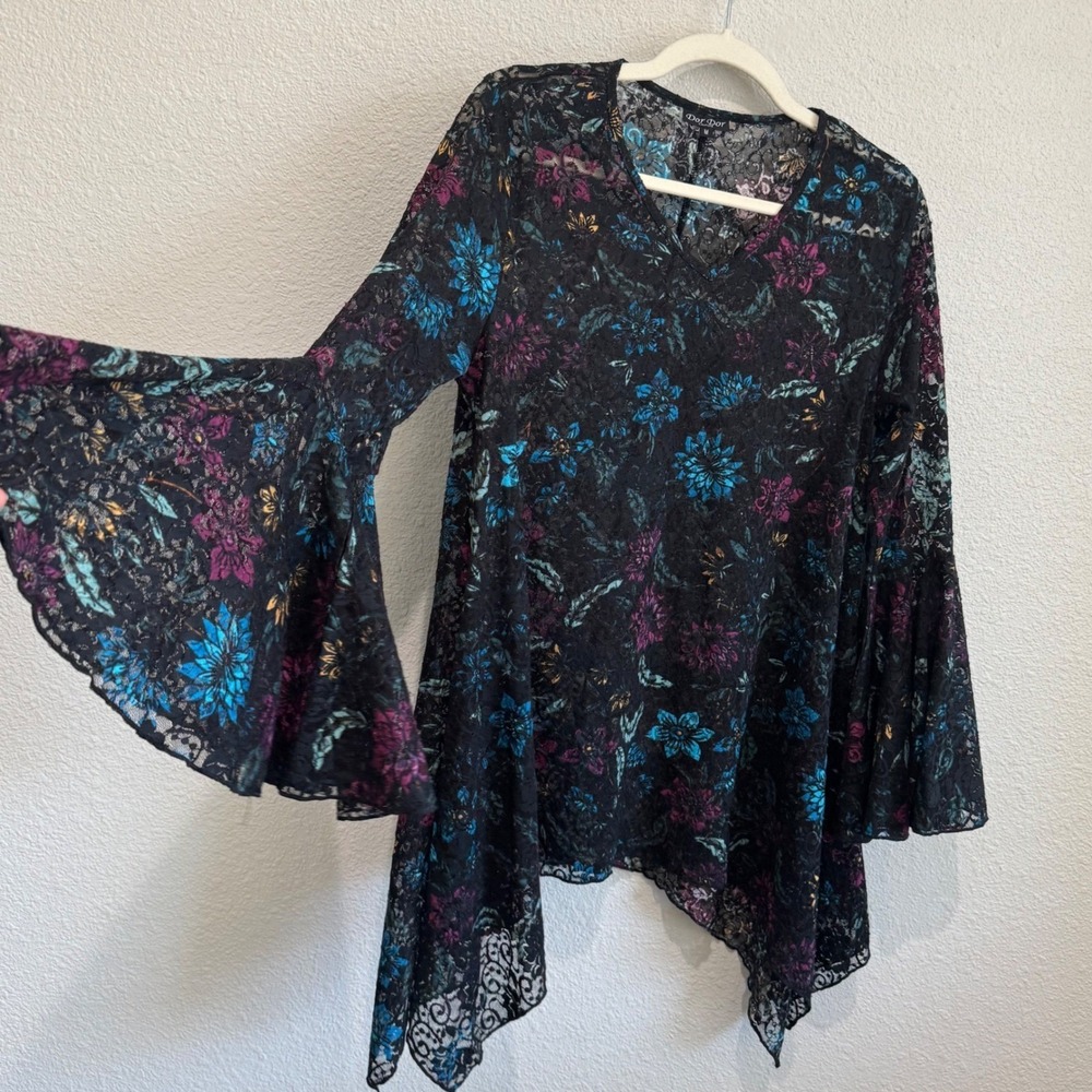 Y2K Dor Dor‎ Black Floral Lace Bell Sleeve Asymmetrical Tunic Witchy Fairy Mesh
